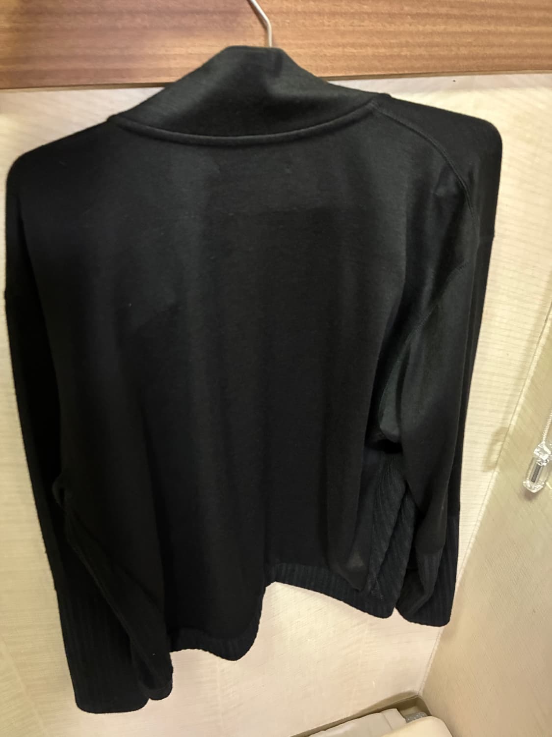 해칭룸 더블슬리브 트랙 가디건 상품이미지3