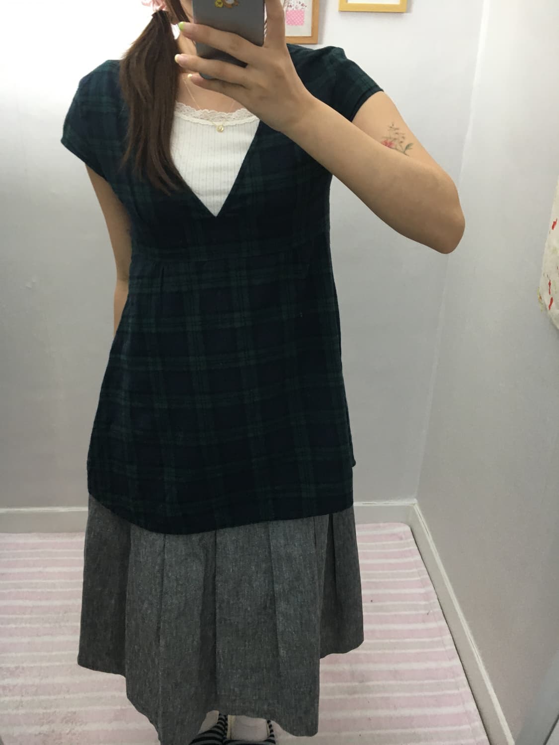 타탄체크 브이넥 블라우스 상품이미지10