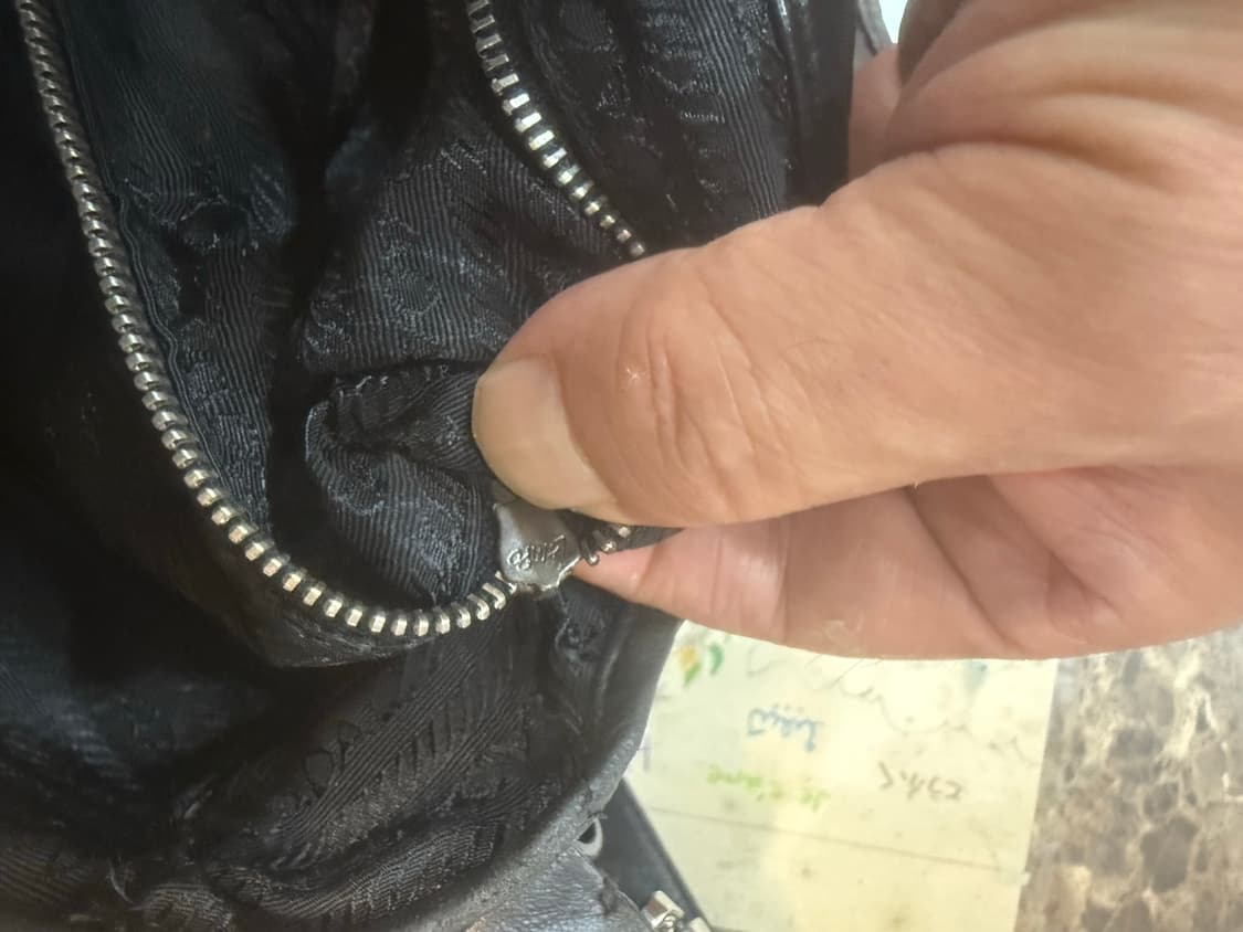 정품 프라다 나일론 메신저백 팝니다 상품이미지9