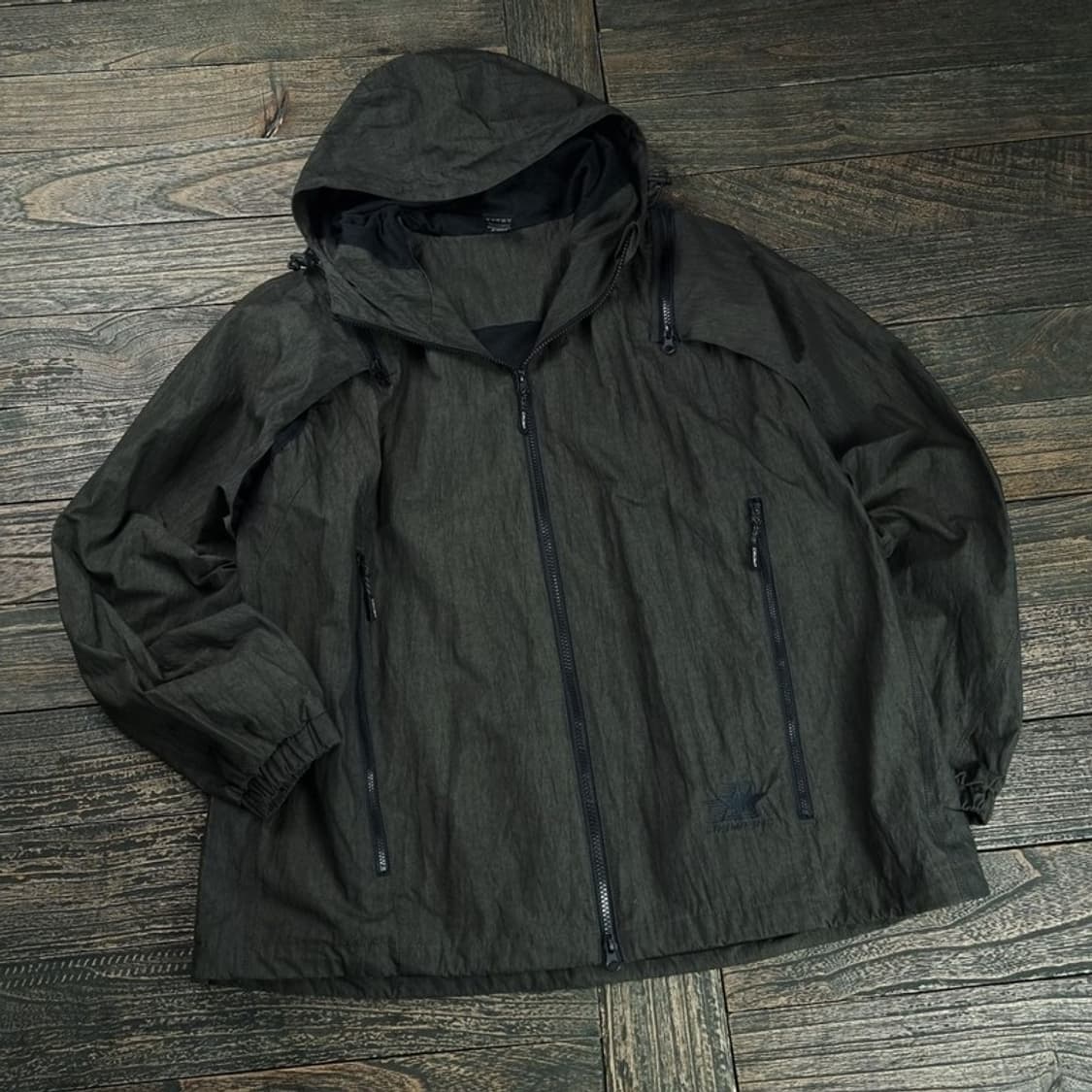 [크럼프] 오버핏 링클 나일론 후드 바람막이 자켓 딥카키 M18791 상품이미지1