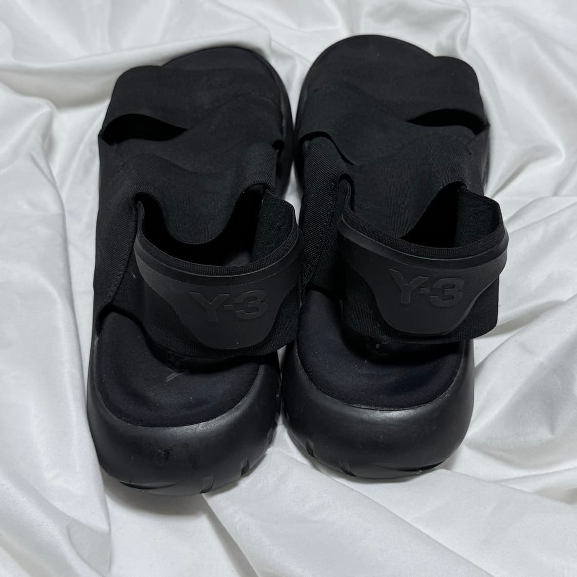 Y-3 콰사 샌들 트리플블랙  상품이미지2