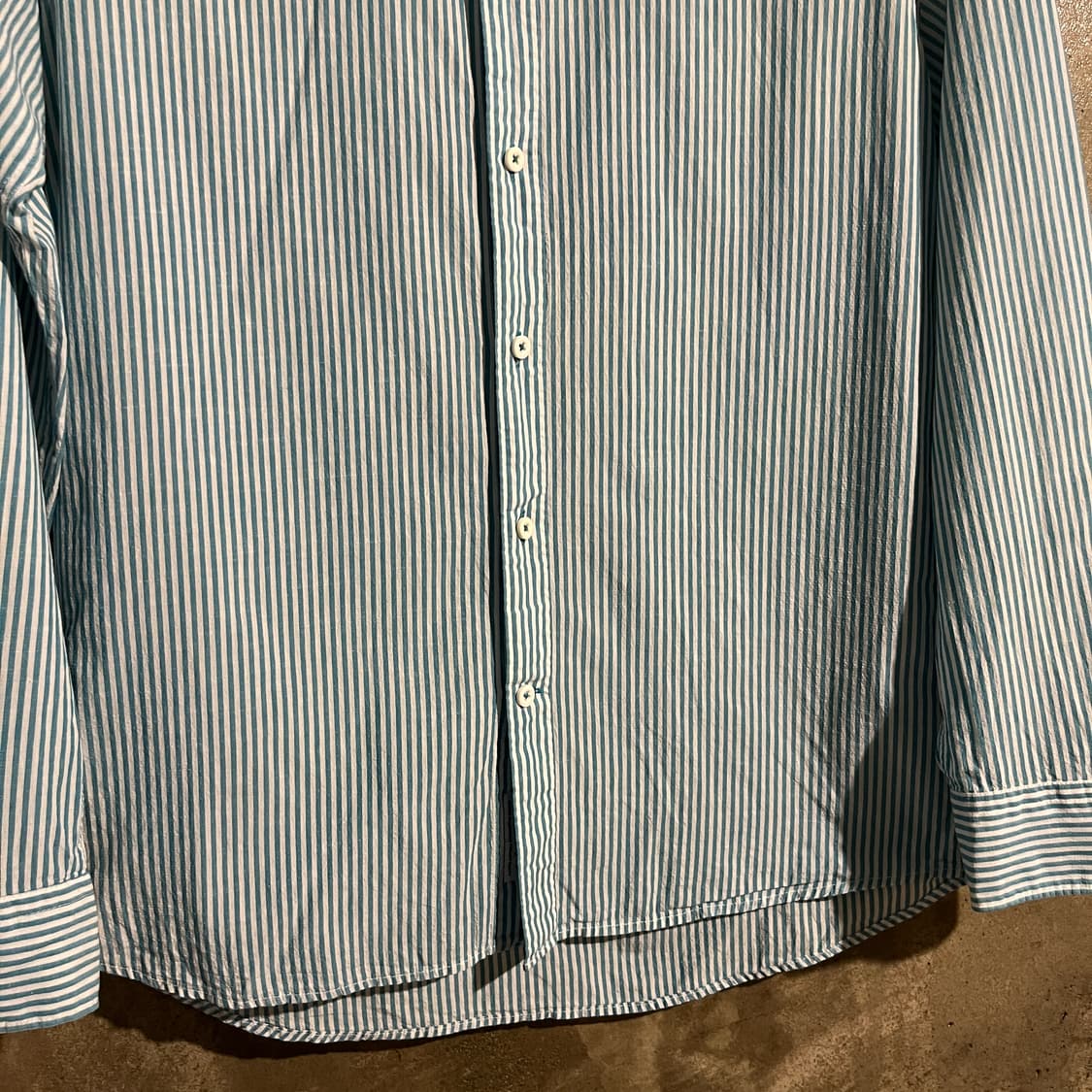 헤지스 스트라이프 셔츠 상품이미지3