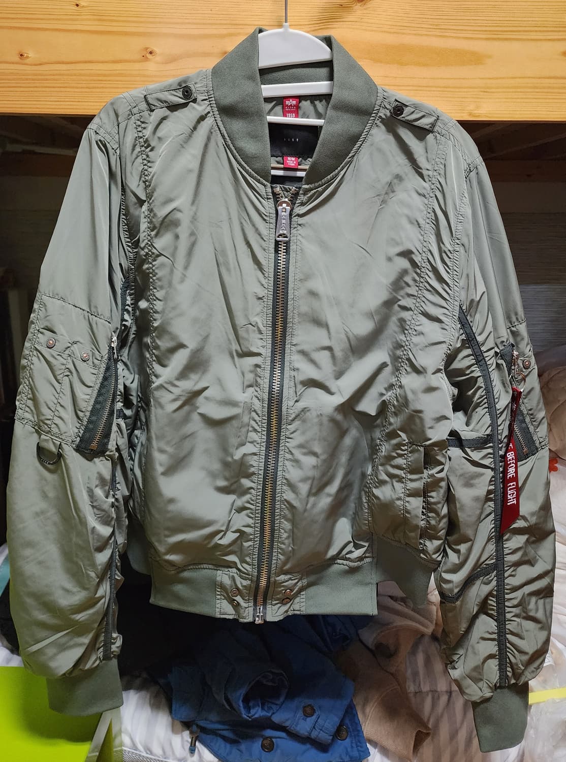 [M]M 알파인더스트리 X 이세 L-2B 블러드칫 밀리터리 그린 상품이미지1