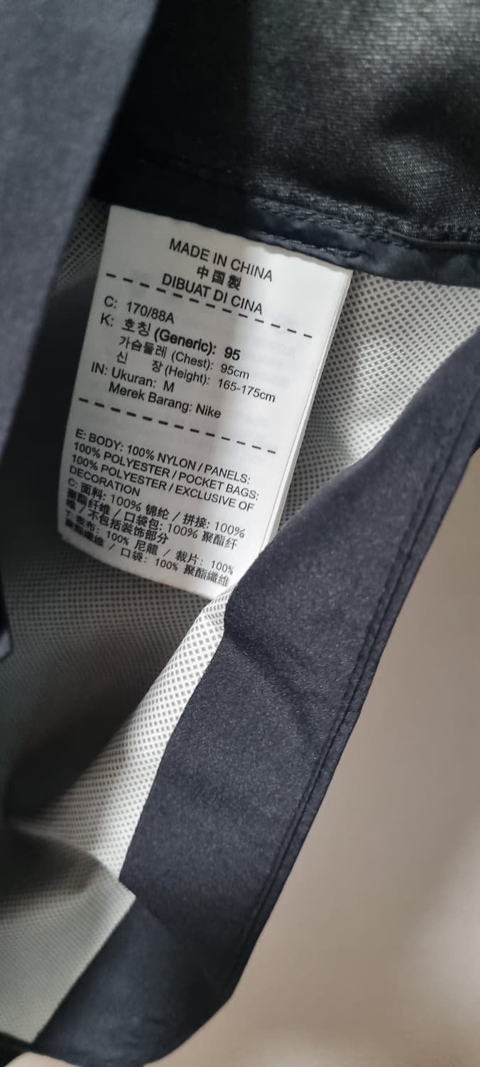 나이키  에어로쉴드 7부 자켓95 상품이미지3