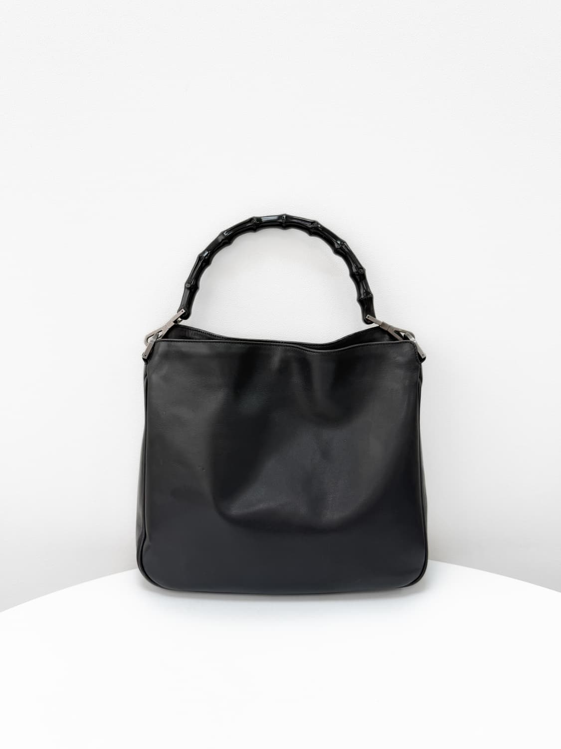 구찌 뱀부 핸들 레더 숄더백 상품이미지3