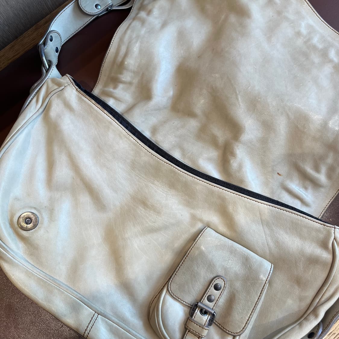 디올 가우쵸백 상품이미지3