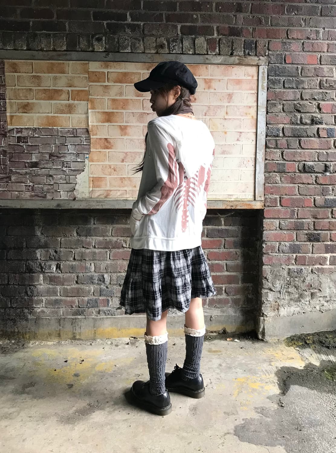브라운 본 커스텀 화이트 후드집업 상품이미지1