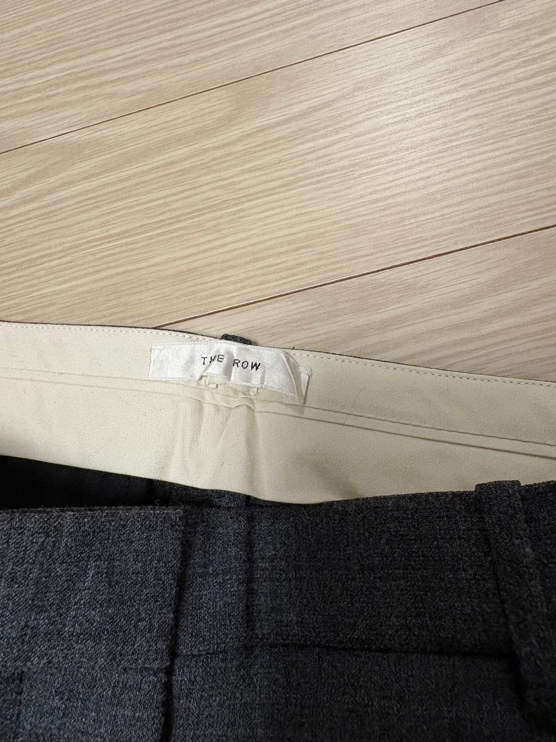 더로우 울 트라우저 상품이미지5