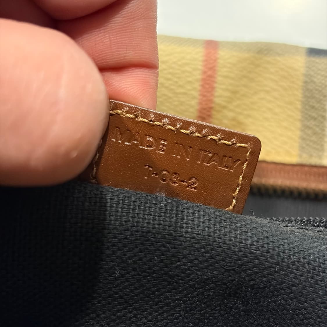 버버리 체크노바 바게트 패턴 토트백 상품이미지6