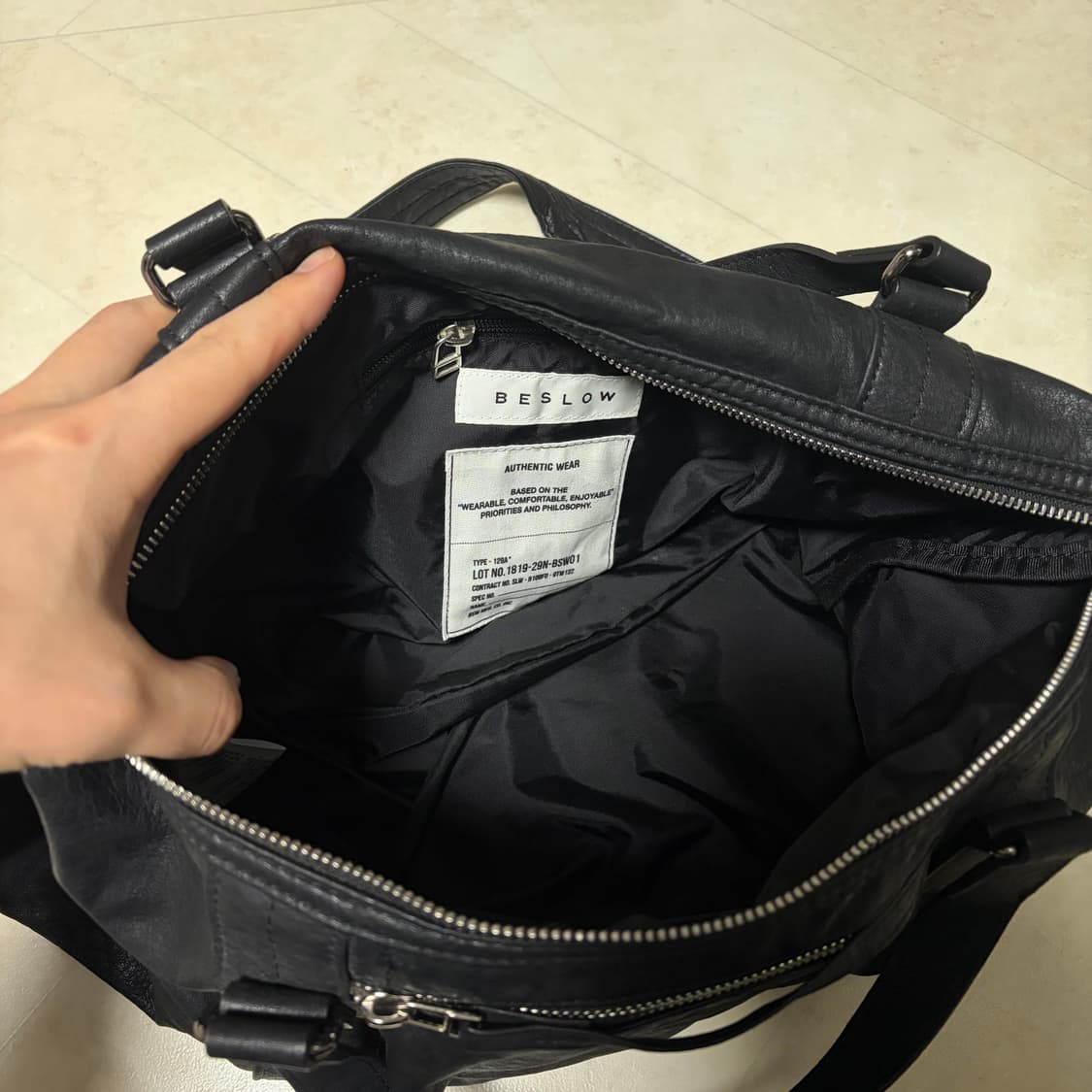 비슬로우 폴드 보스턴백 블랙 상품이미지7