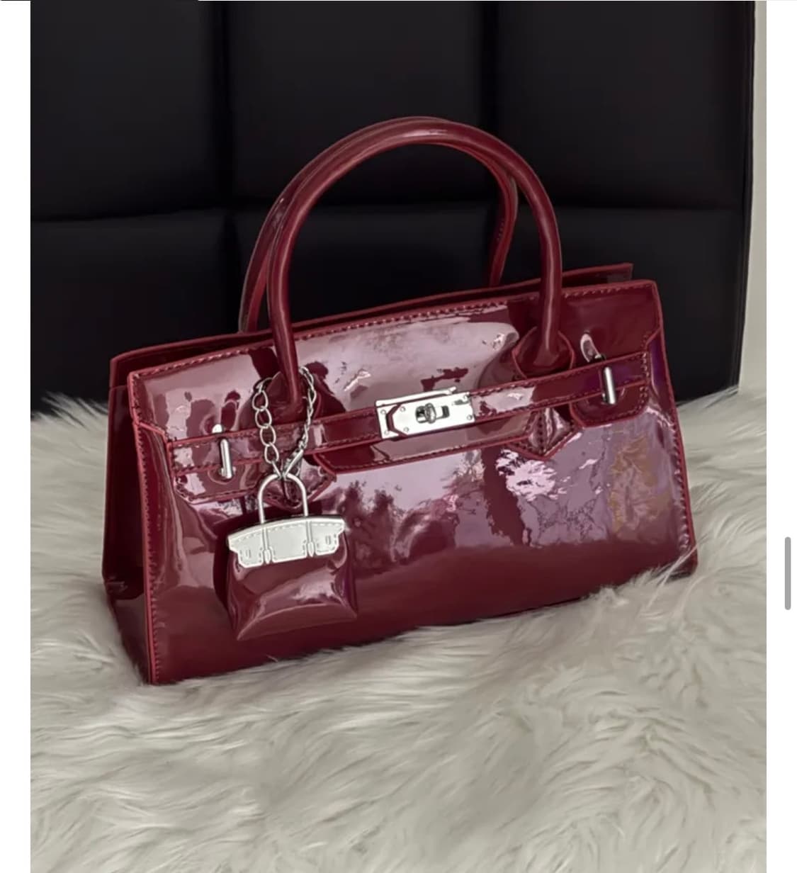 택포)새상품)스퀘어 에나멜 도트백 크로스백 상품이미지1