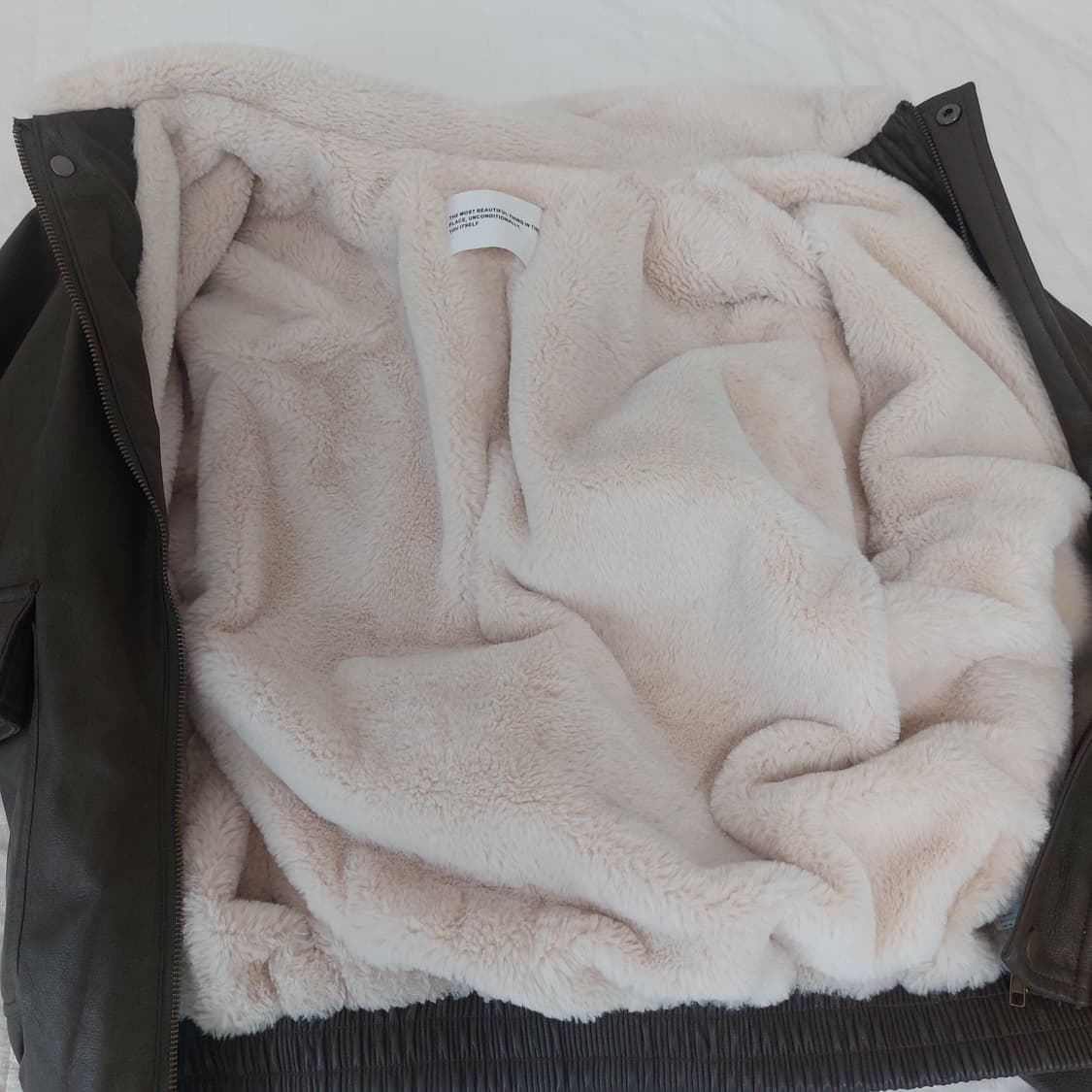 아메카지 캐주얼 비건 레더 퍼 오버핏 무스탕 무톤 자켓 점퍼 [브라운] 상품이미지4