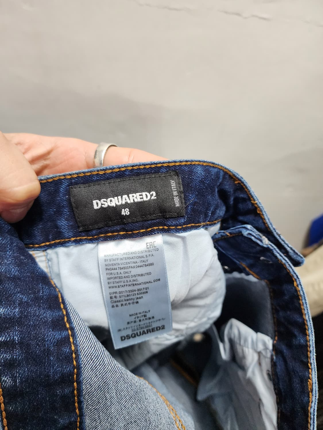 (새상품) Dsquared2 체인디테일 데미지 데님 상품이미지10