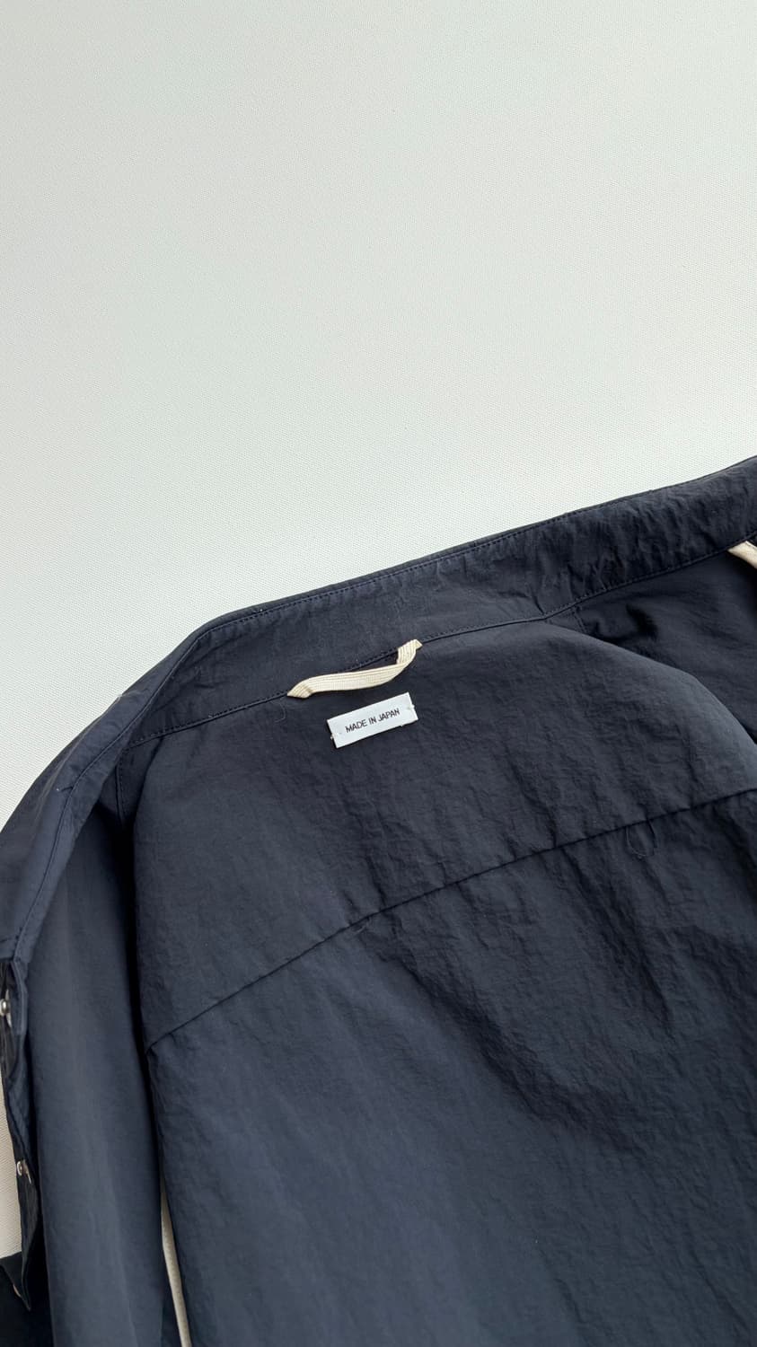 톰브라운 나일론 암밴드 셔츠 자켓 상품이미지6