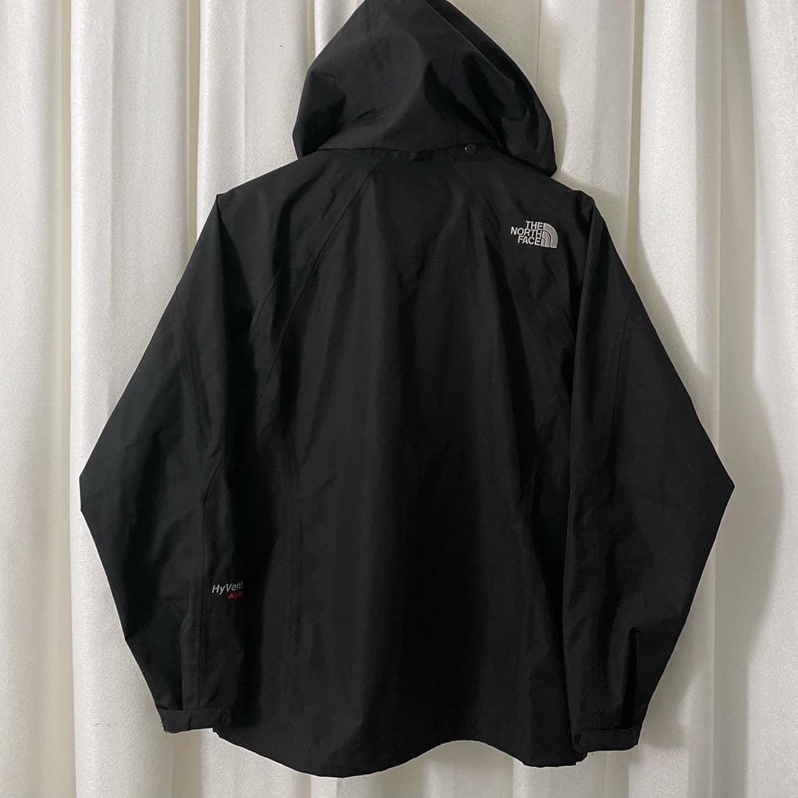 노스페이스 하이벤트 블랙 후드 윈드브레이커 상품이미지2