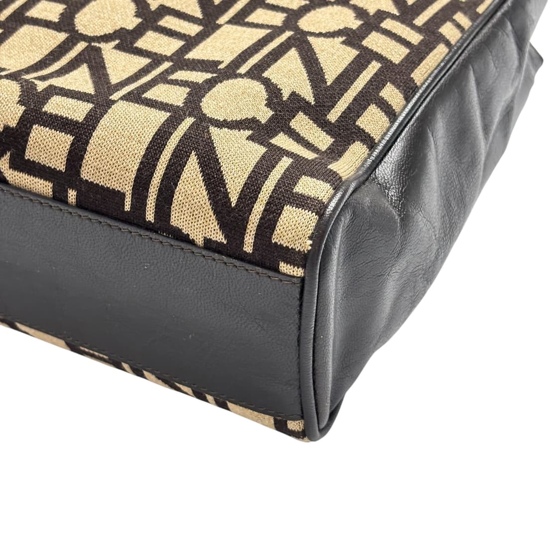 셀린느 로고 체인 숄더백 상품이미지5