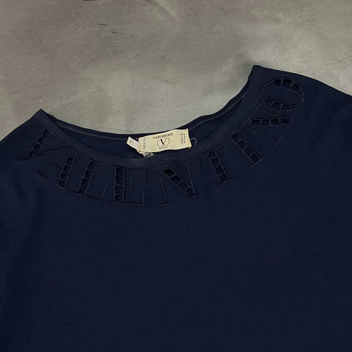  발렌티노 로고 펀칭 하프 원피스 y16384 상품이미지4