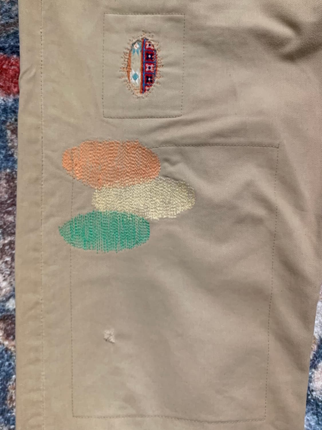 브루나보인 패치워크 자수 치노팬츠 상품이미지2