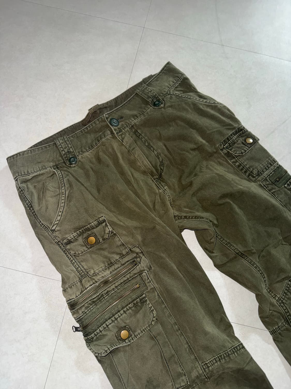 카키색 카고 팬츠 상품이미지2