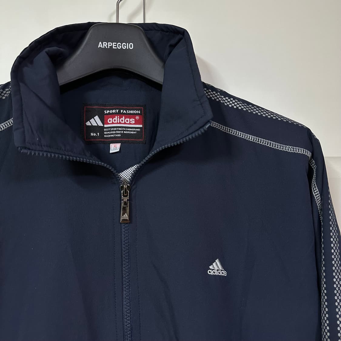아디다스 삼선패턴 네이비 바람막이 상품이미지2