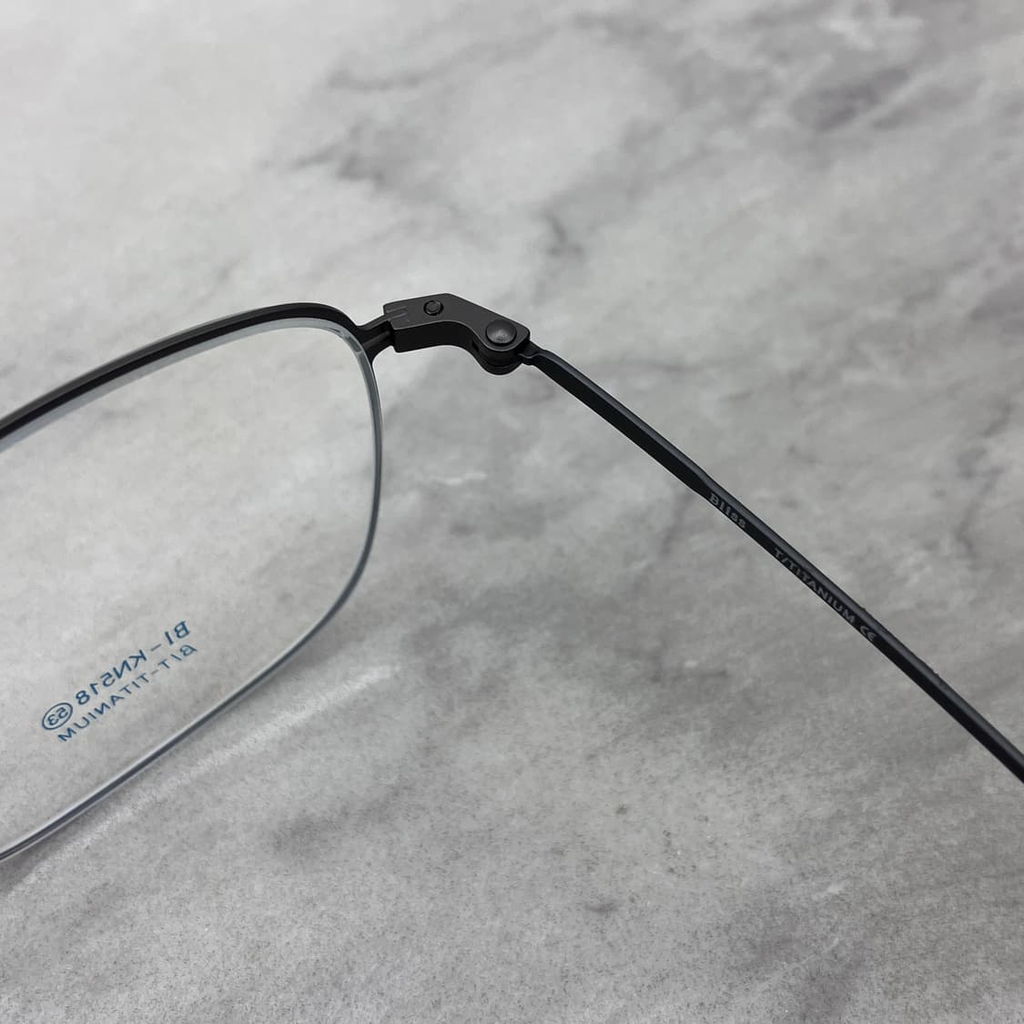 B94 블리스 Bliss 매트 브론즈 스퀘어 역산각 건메탈 안경 상품이미지3