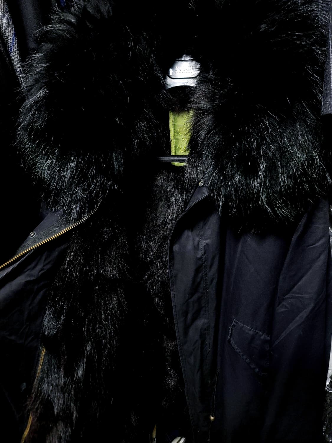 미스터앤미세스퍼 블랙 풀바디 폭스퍼 야상 패딩 점퍼 100~105 상품이미지4