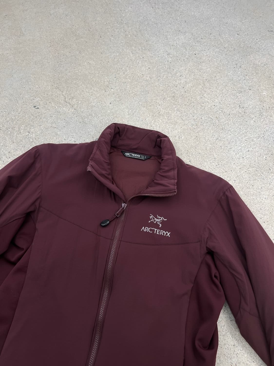 아크테릭스 아톰 LT 버건디 우먼 자켓 상품이미지6