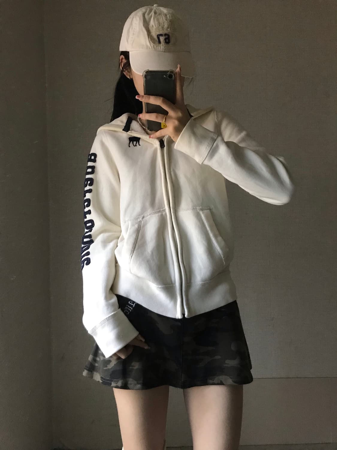 아베크롬비 아이보리 후드집업 상품이미지1