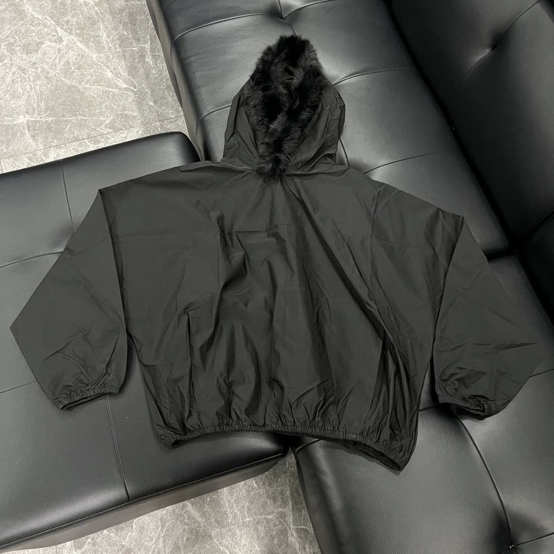 Yeezy 이지 퍼 후드 wb-10 상품이미지1