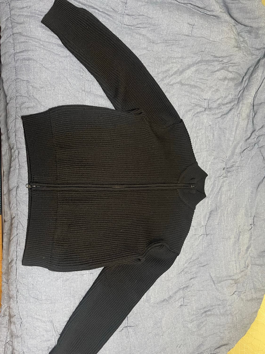 (M) 아모멘토 풀니들 블루종 니트 집업 블랙 상품이미지2