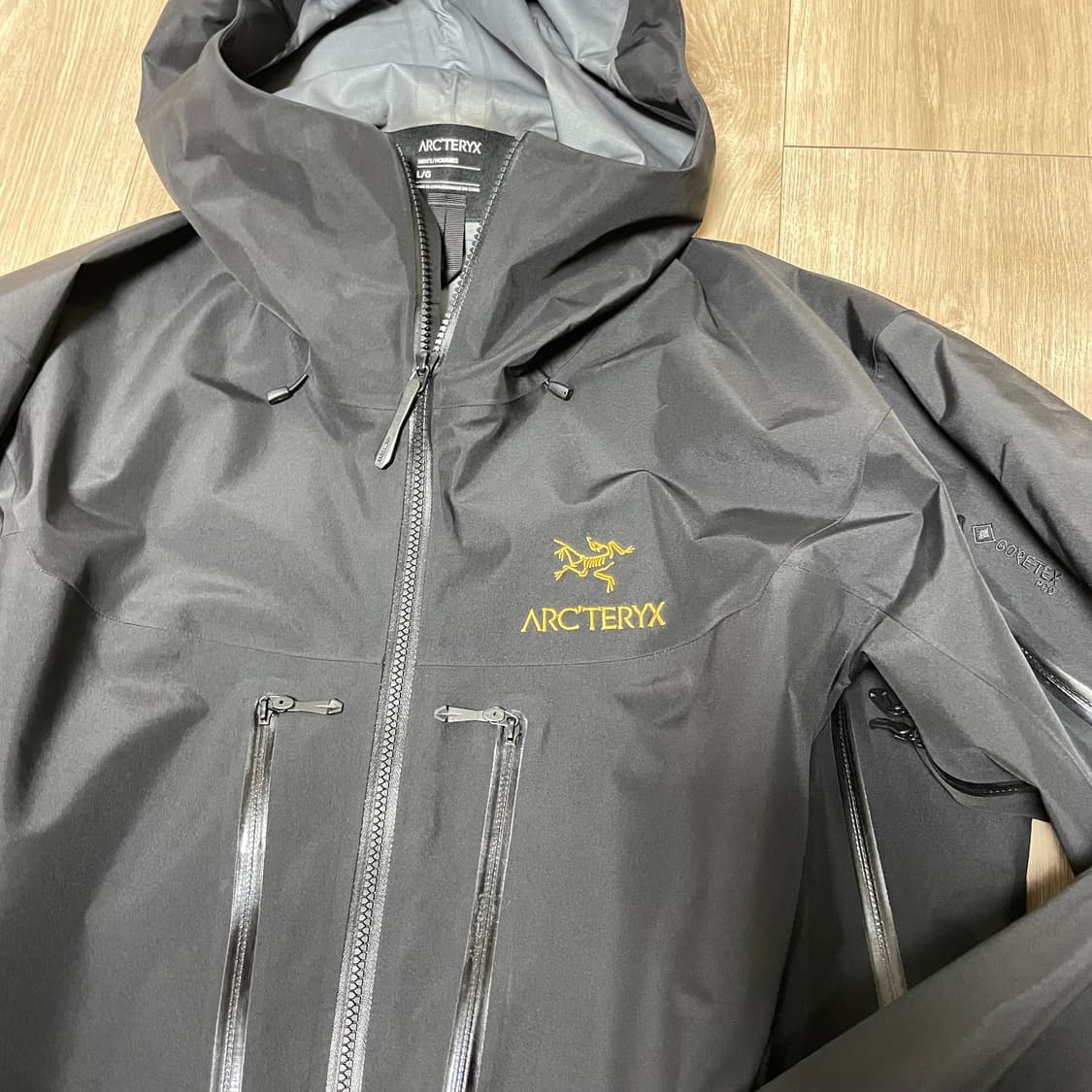 아크테릭스 알파 SV 자켓 24K 블랙 상품이미지3