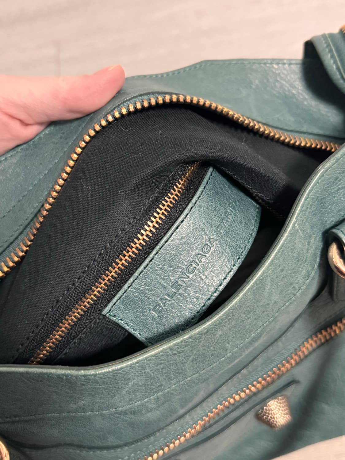 발렌시아가 클래식 시티 틸그린 미디움/상태최상/급처 상품이미지7