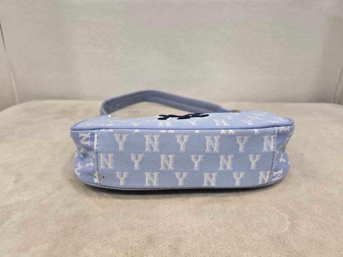 MLB NY 모노그램 호보백 토트백 숄더백 하늘색 상품이미지6