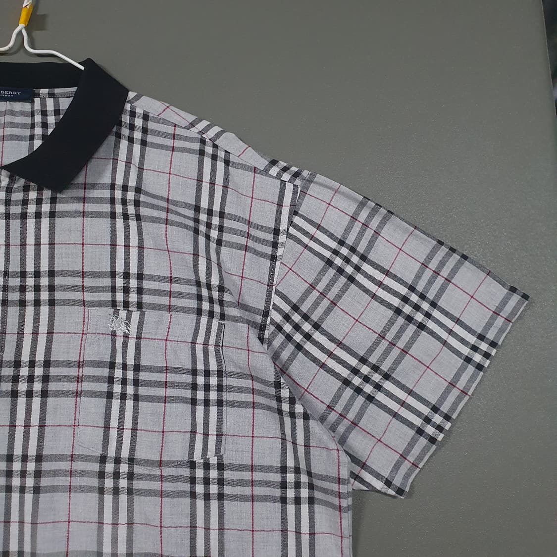 2XL) 버버리 런던 크레스트 노바 체크 반팔 카라티 폴로 셔츠 그레이 상품이미지2