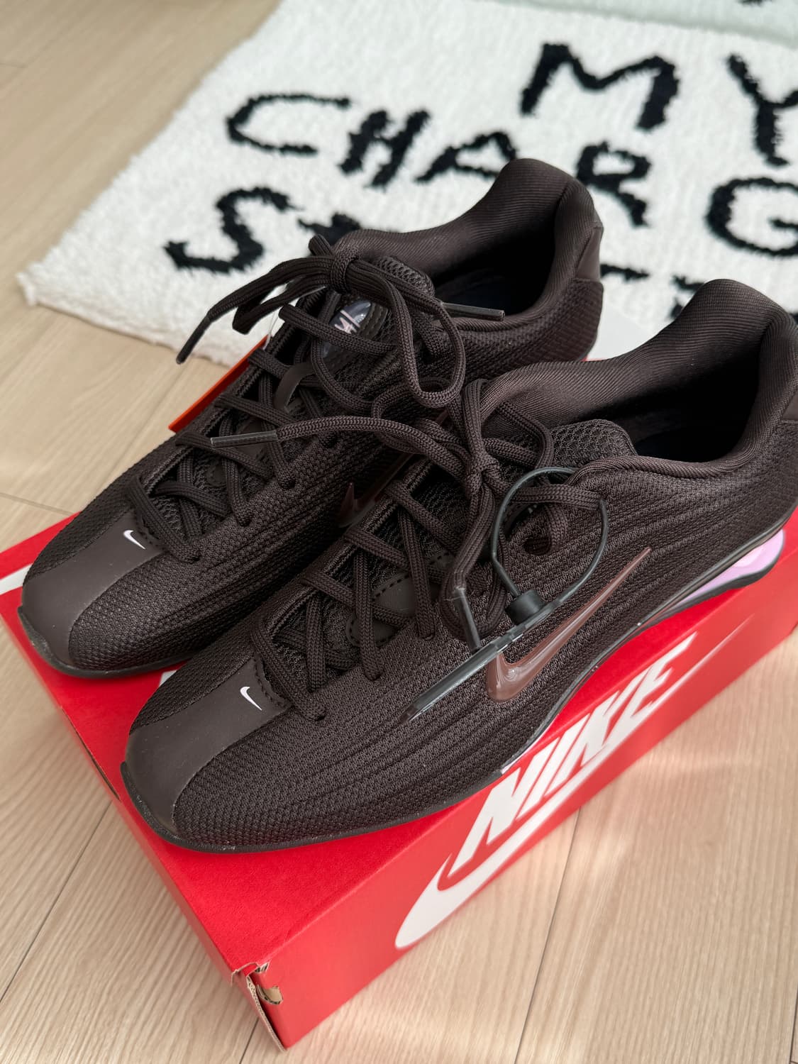 새상품) 나이키 샥스 벨벳브라운라이트초코 230 상품이미지1