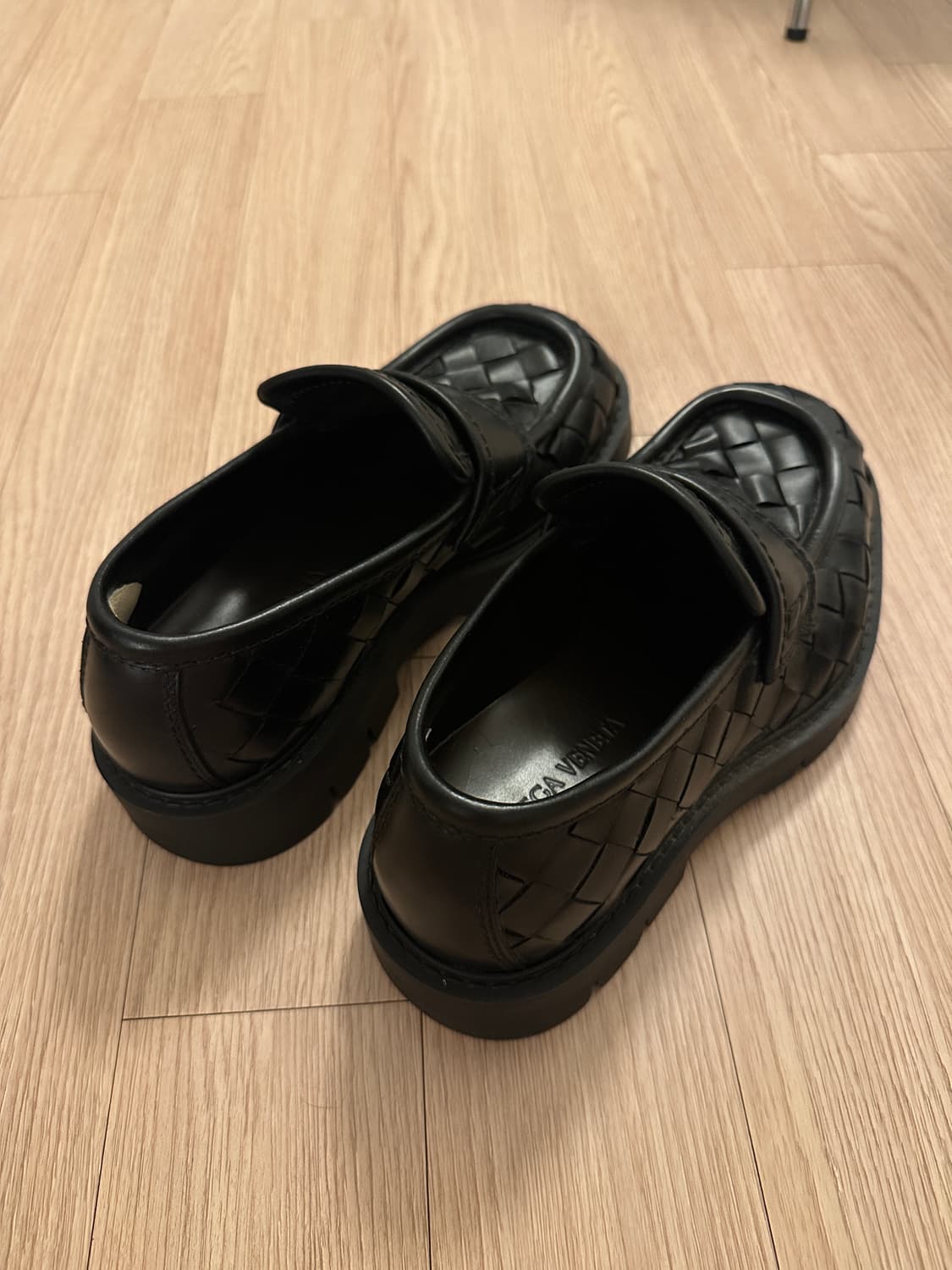 보테가베네타 해드독 로퍼 블랙  상품이미지4