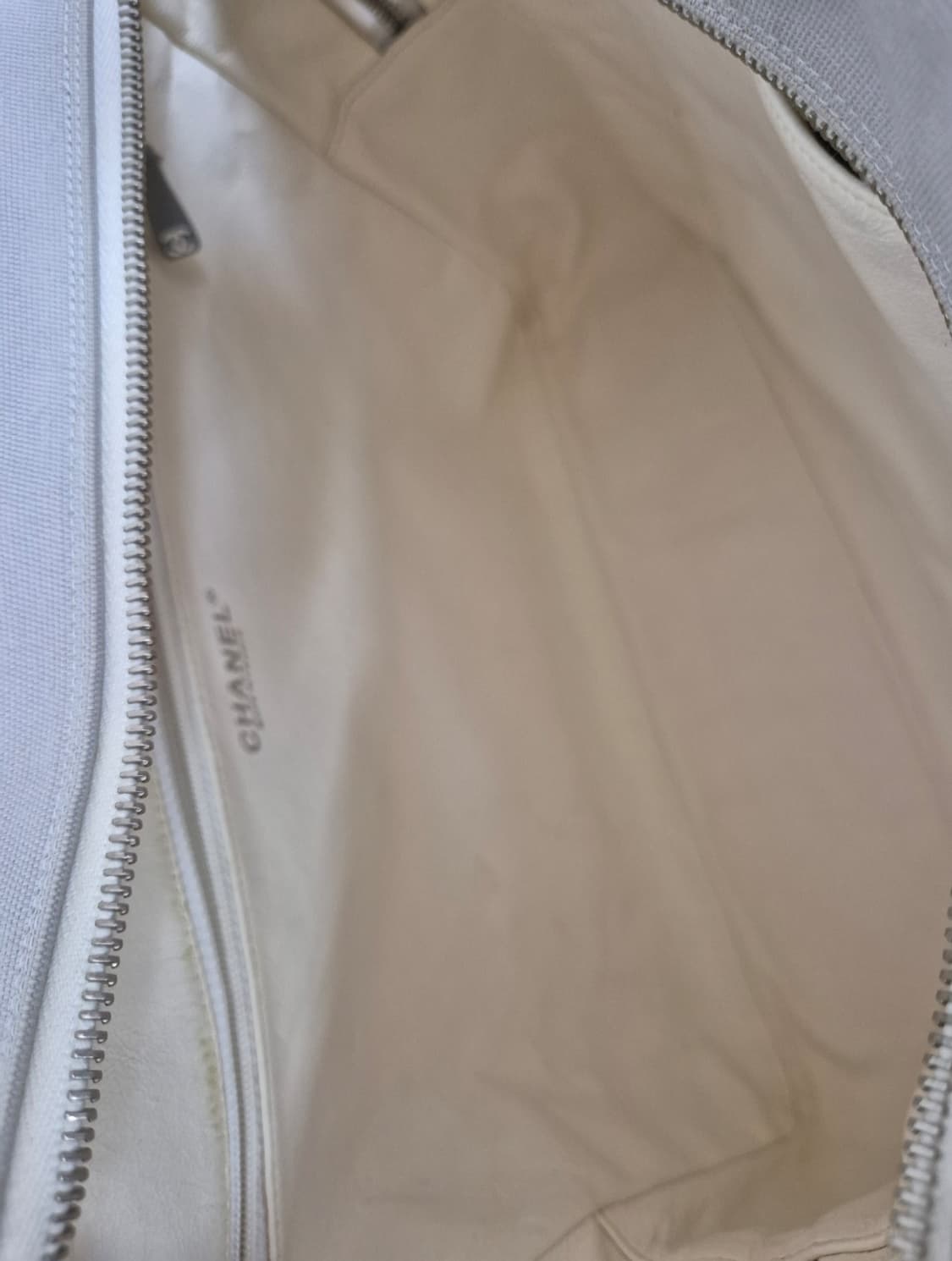 샤넬 스포츠 숄더백 겸 크로스백 상품이미지9