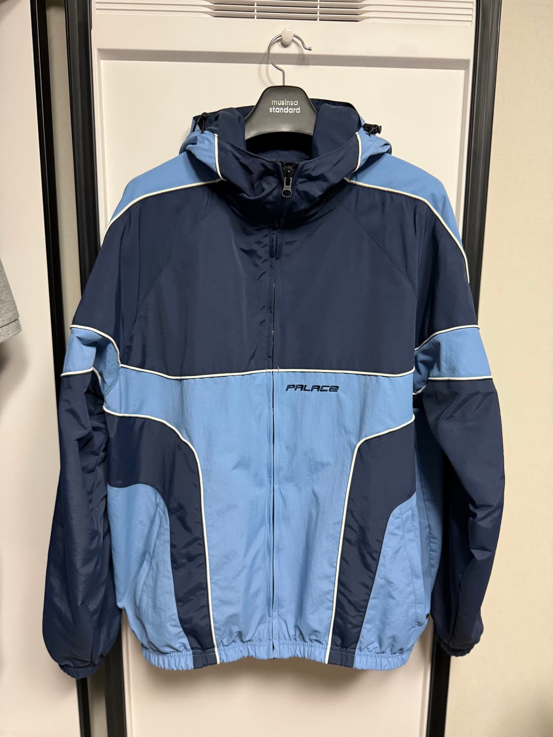 [L] 팔라스 파이프드 후드쉘 자켓 네이비 상품이미지1
