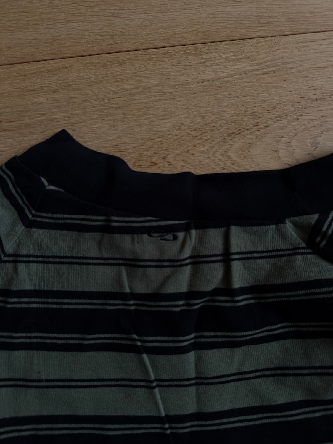 밀로 원숄더 스트라이프 티셔츠 상품이미지2