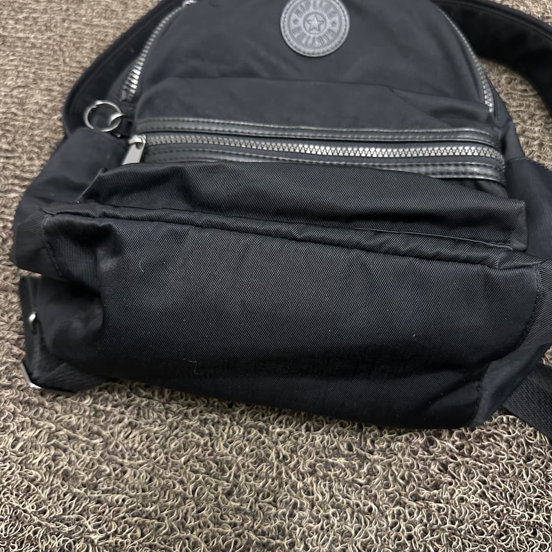 키플링 소르다 여성 미니백팩 블랙 상품이미지3