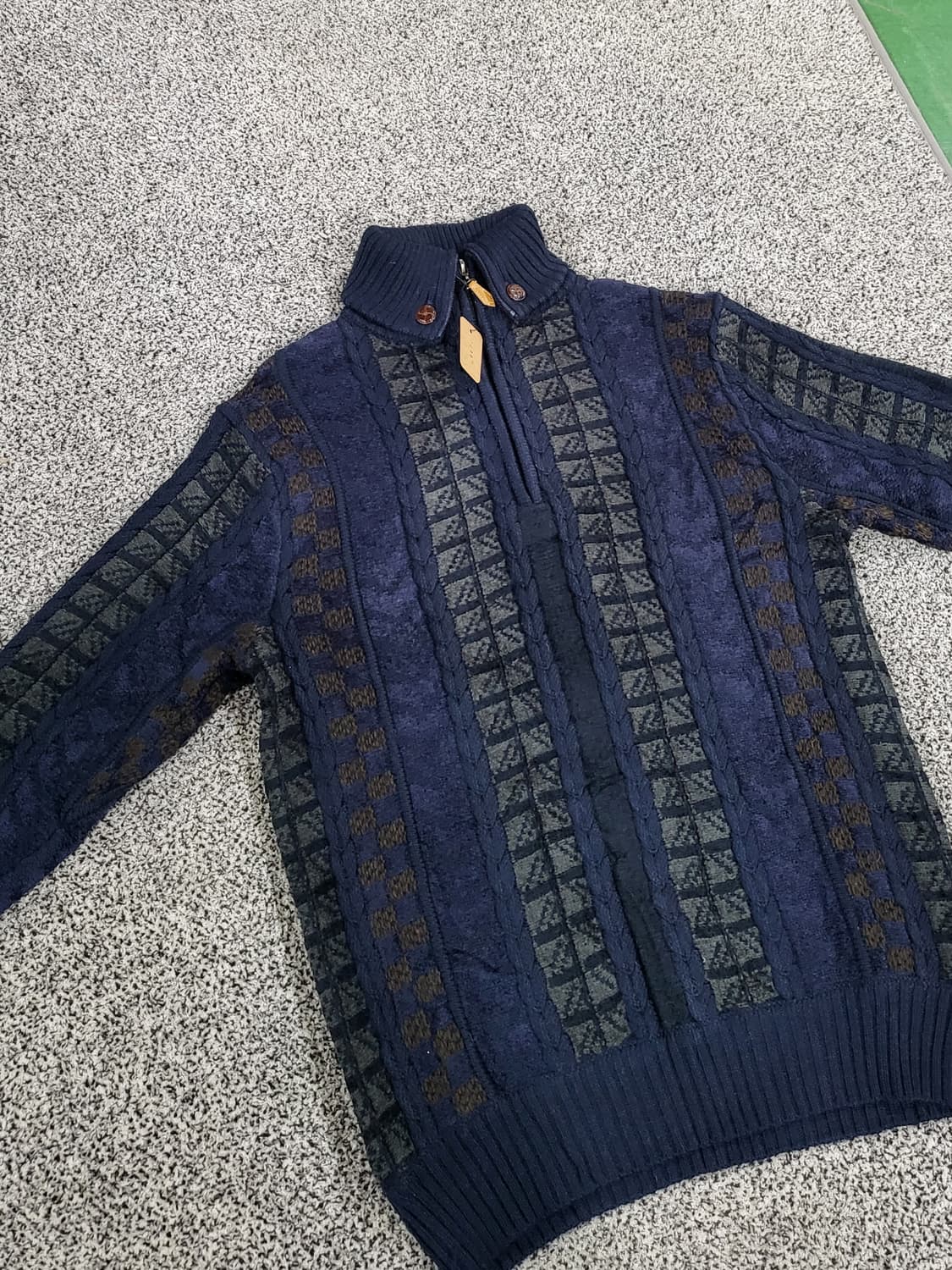 Belle Jeanne 하프집업 패턴 니트 (네이비) 상품이미지1