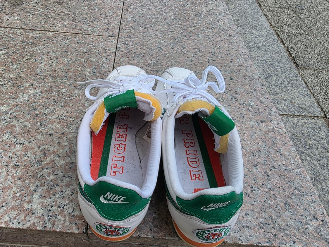 나이키 코르테즈 기묘한 이야기 265 상품이미지4