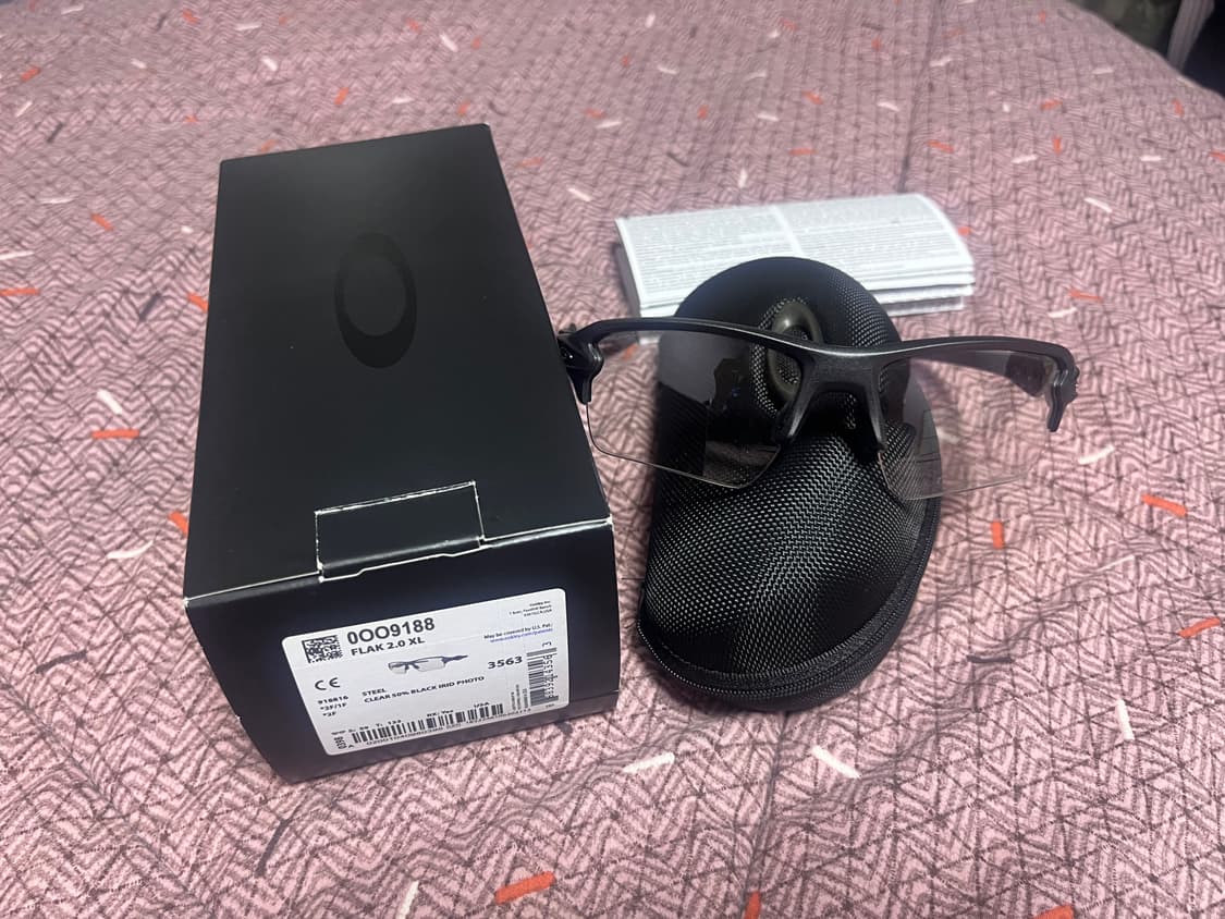 오클리 플락2.0 변색렌즈 시착품 상품이미지1