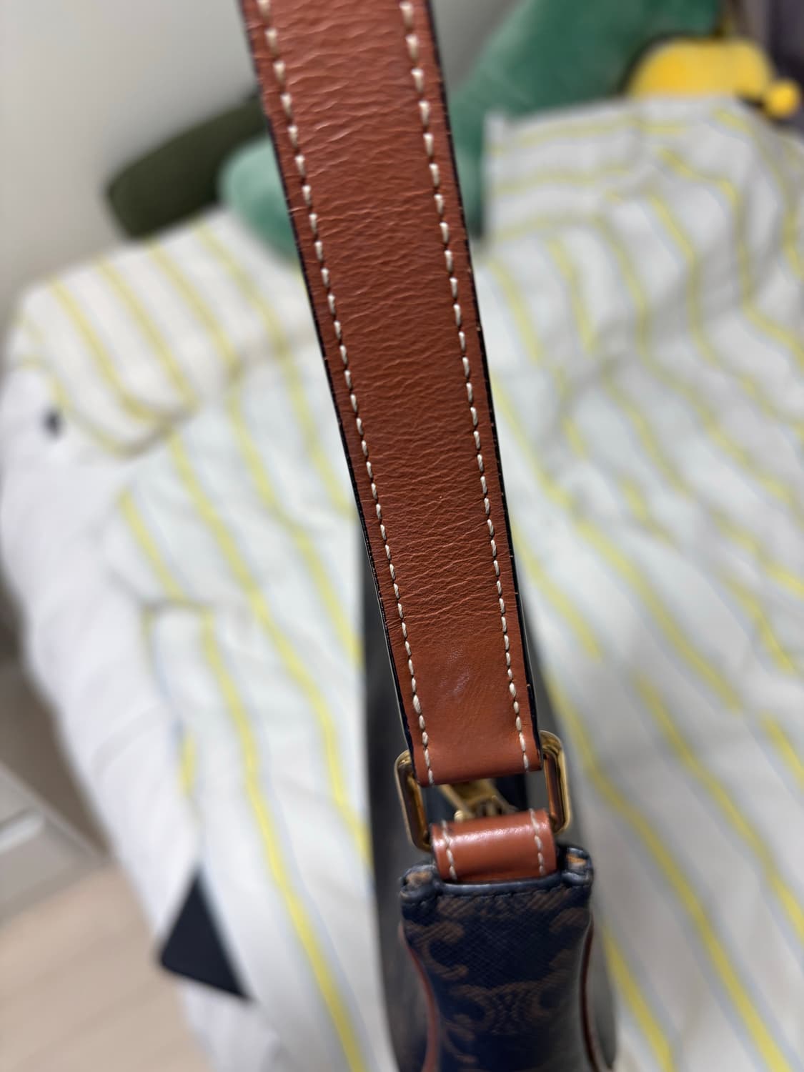 셀린느 아바백 상품이미지6