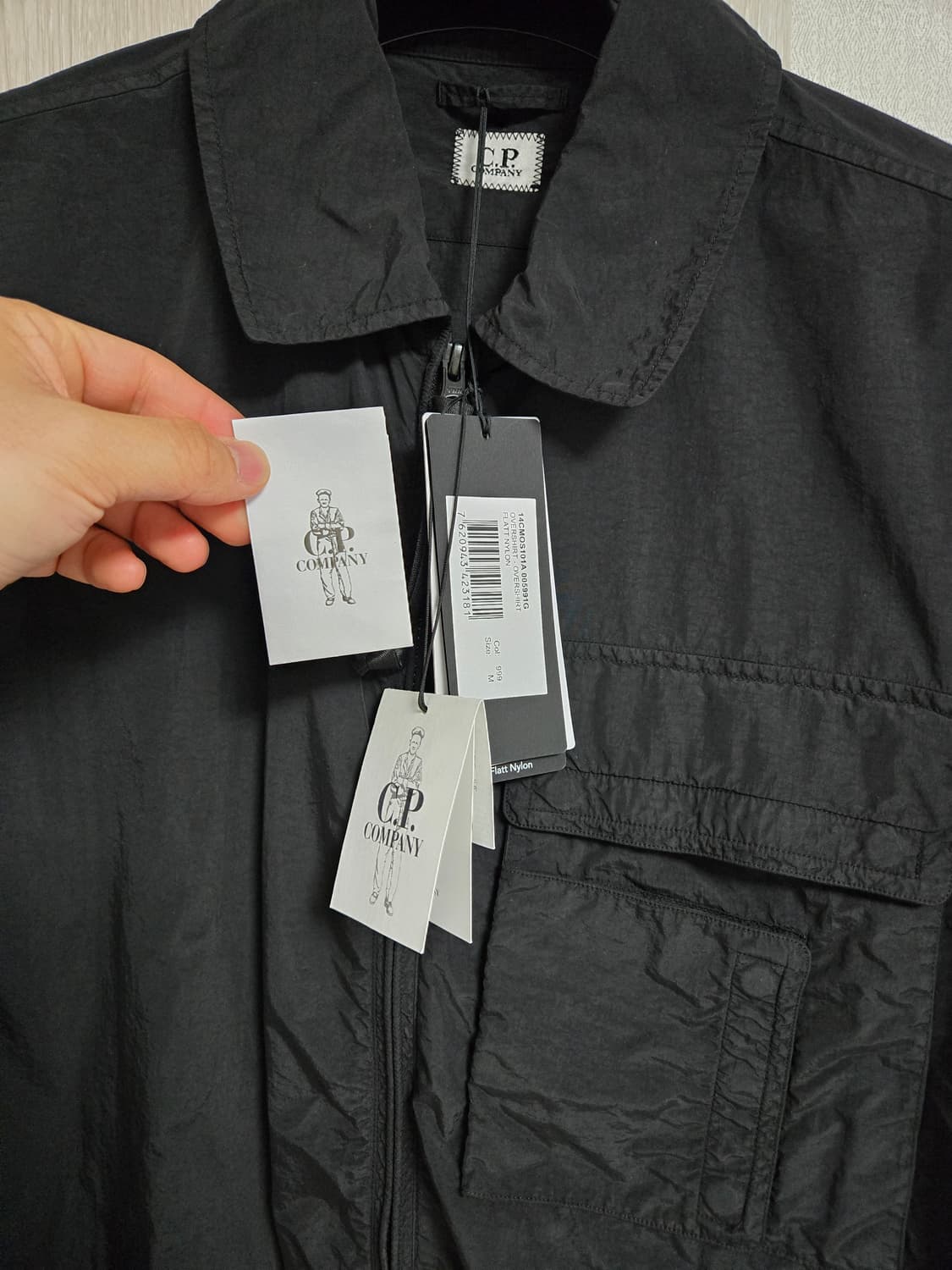 CP컴퍼니 새상품 플래트 나일론 오버셔츠 블랙 M 사이즈 상품이미지2