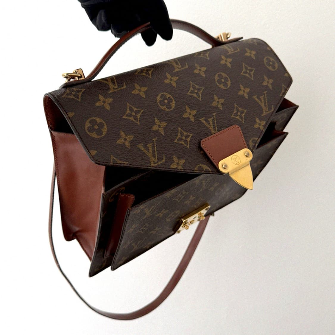 루이비통 모노그램 몽소 플랩 금장 탑핸들 2WAY 토트 크로스백 상품이미지10