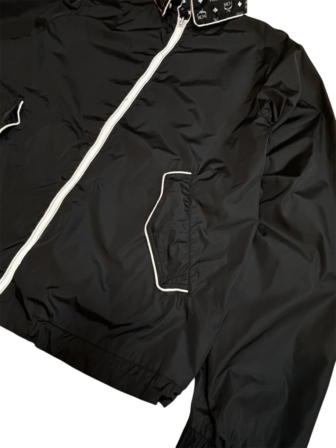 MCM 리버시블 윈드브레이커 (블랙 모노그램) 상품이미지8