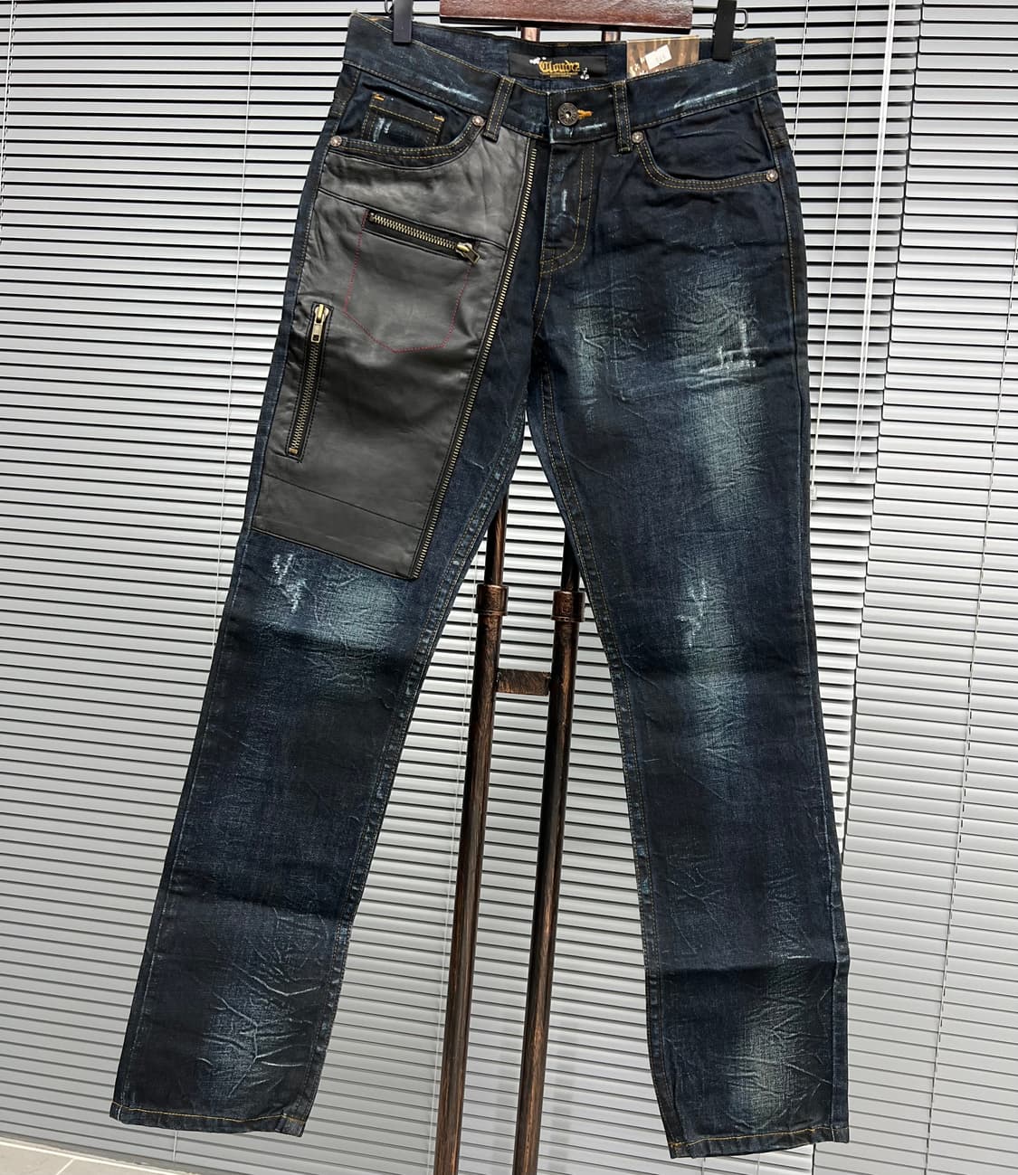 디쓰퀙 가죽포인트 워싱진 상품이미지3