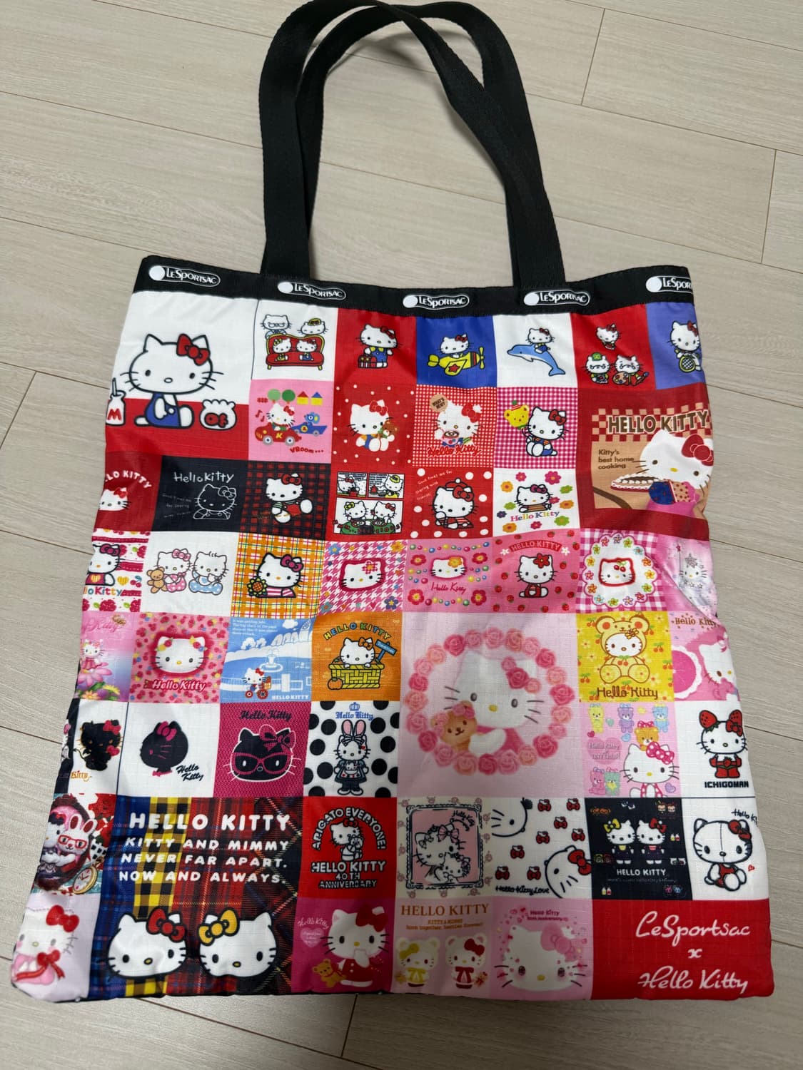 레스포삭 헬로키티 50주년 라지 에메랄드 토트백 상품이미지3