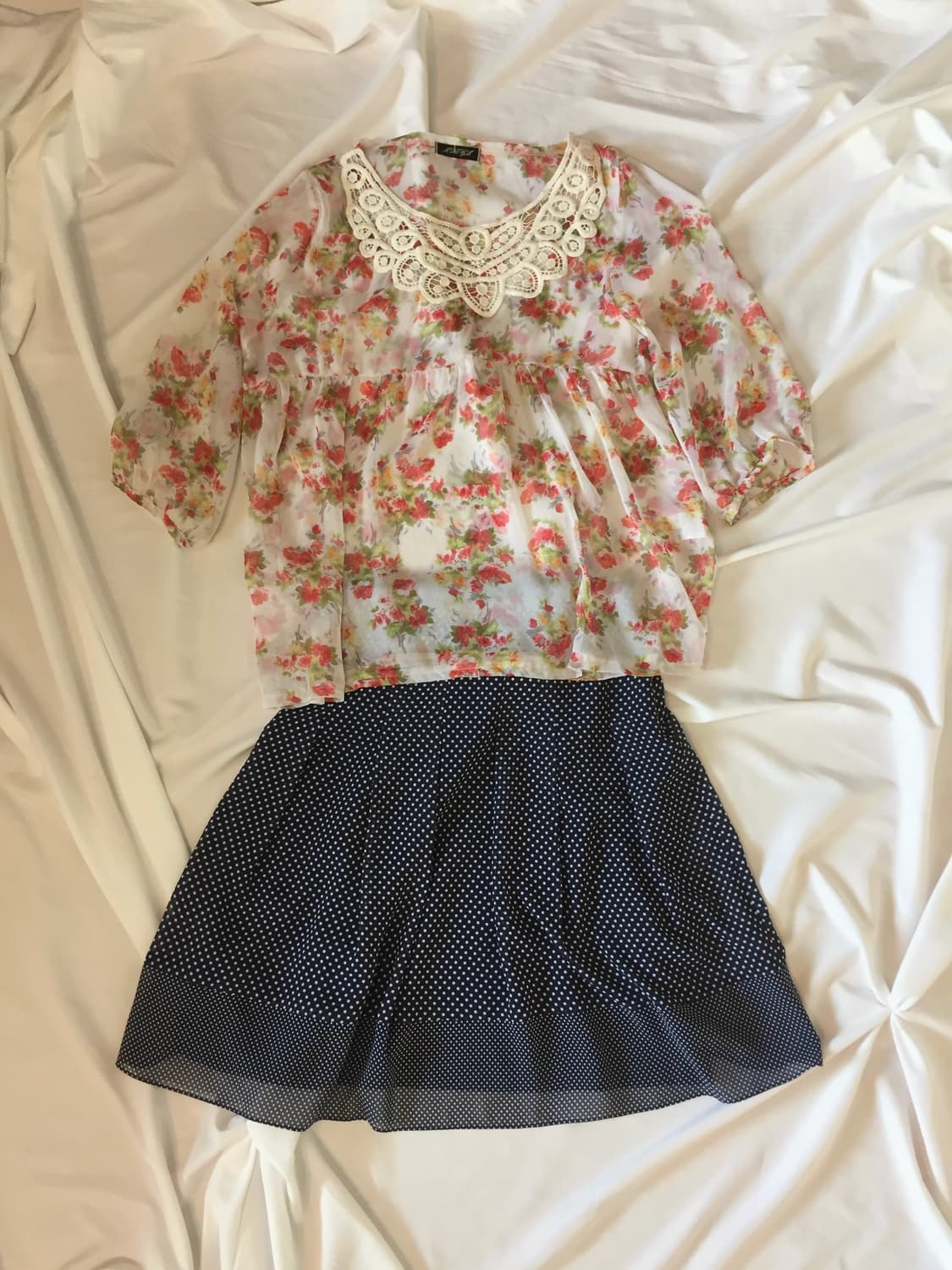 레이스 플라워 블라우스 상품이미지2